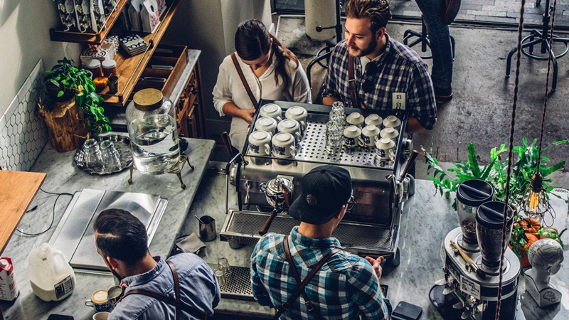 Keresahan di kedai kopi