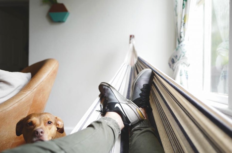 Proskuneo, sikap menyembah, penyembahan.